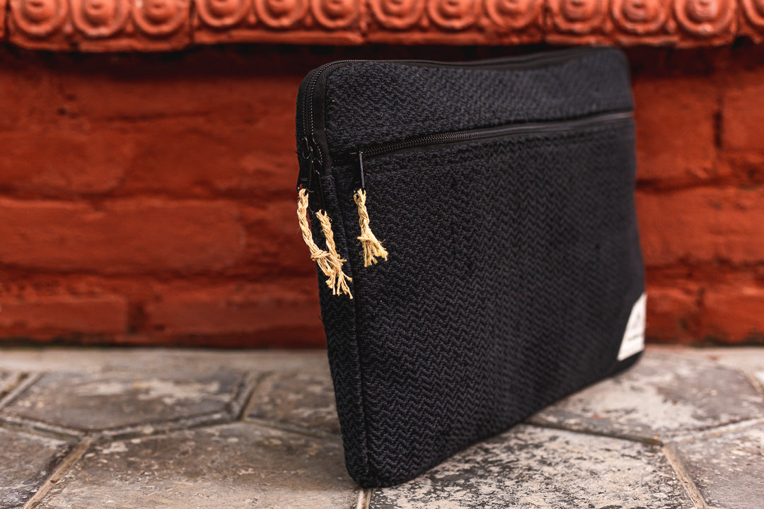 Linear Hemp Laptop Sleeve - Black